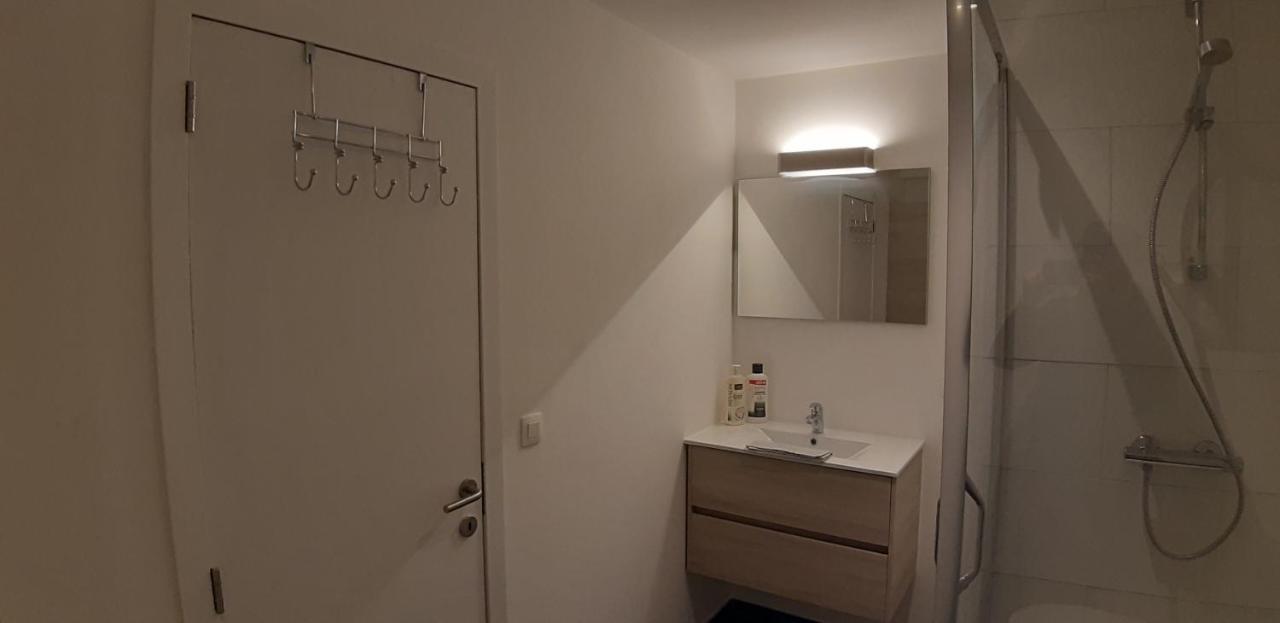 Appartement Duplex Pour 3-4 Personnes A Ciney Dış mekan fotoğraf