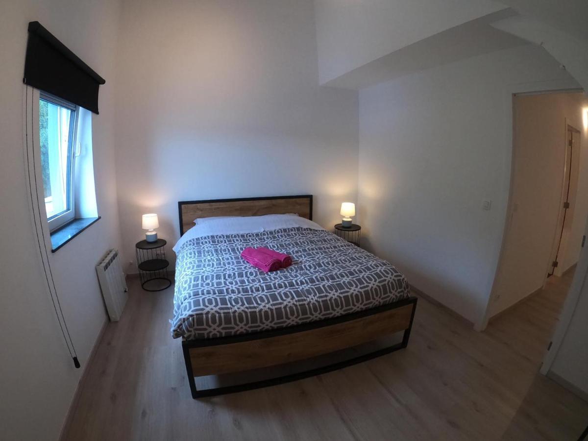 Appartement Duplex Pour 3-4 Personnes A Ciney Dış mekan fotoğraf