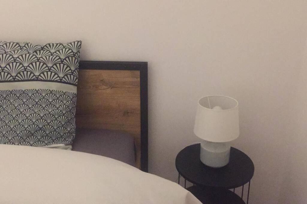 Appartement Duplex Pour 3-4 Personnes A Ciney Dış mekan fotoğraf